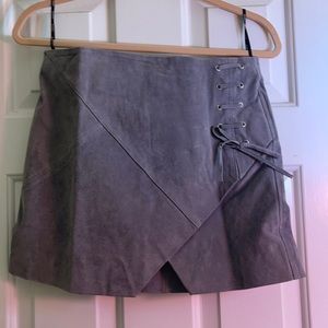 Blank NYC grey suede skirt